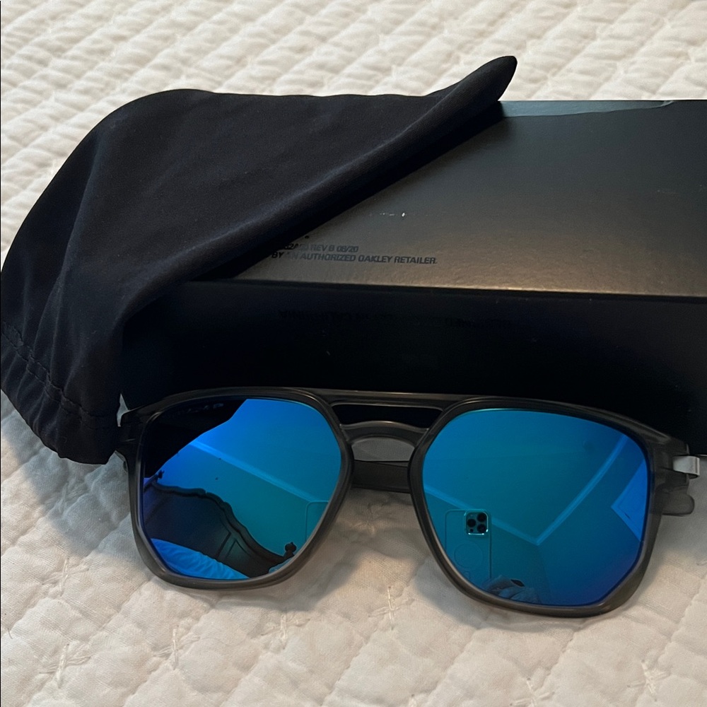 Oakley Latch Beta Matte Grey Sunglasses with Sapphire Lenses